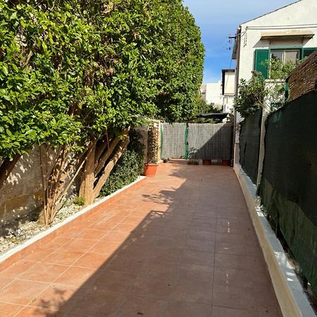 Holiday mondello Exterior foto